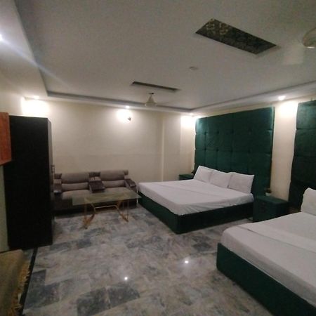 Hotel Crown Plaza, Near Karachi Airport, Darul Sehat Hospital, Dow, Agha Khan And Liaqat Hospital Exterior foto